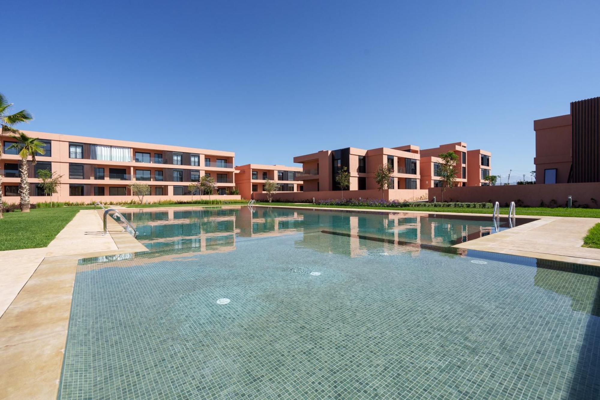 Azure Haven A Contemporary Retreat With A Luxury