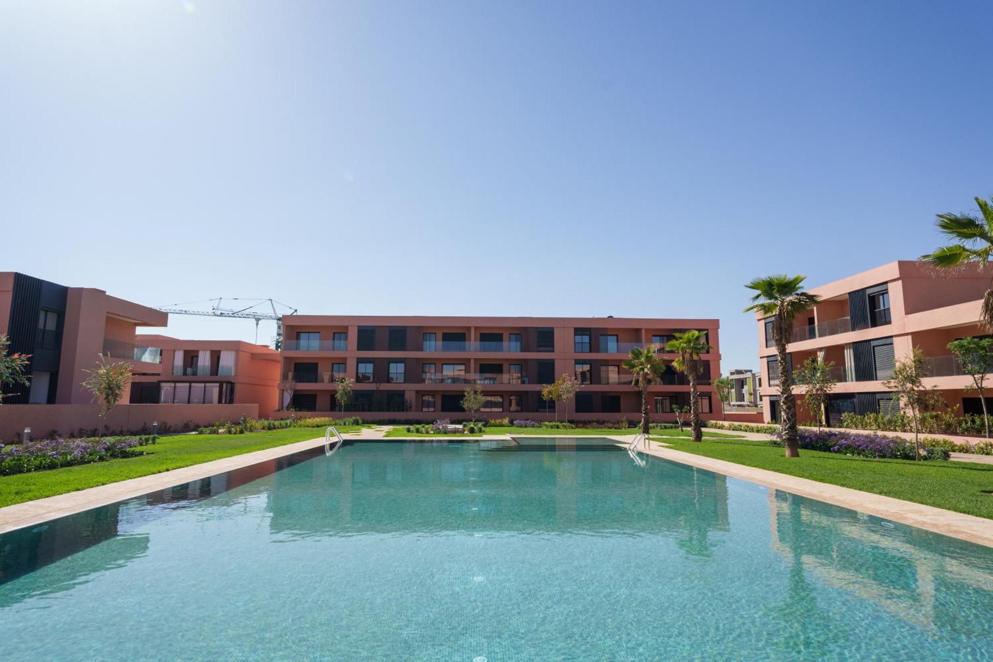 Azure Haven A Contemporary Retreat With A Luxury